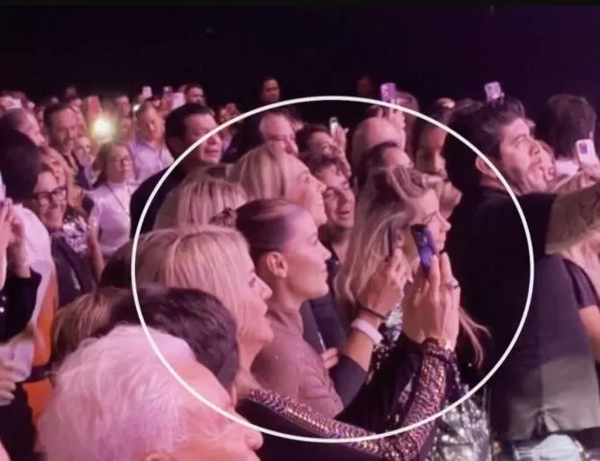 En septiembre pasado Michelle Salas y su novio Danilo Diaz asistieron a un concierto de Luis Miguel en Estados Unidos para entregarle personalmente el parte de su boda/ Foto: Vanguardia