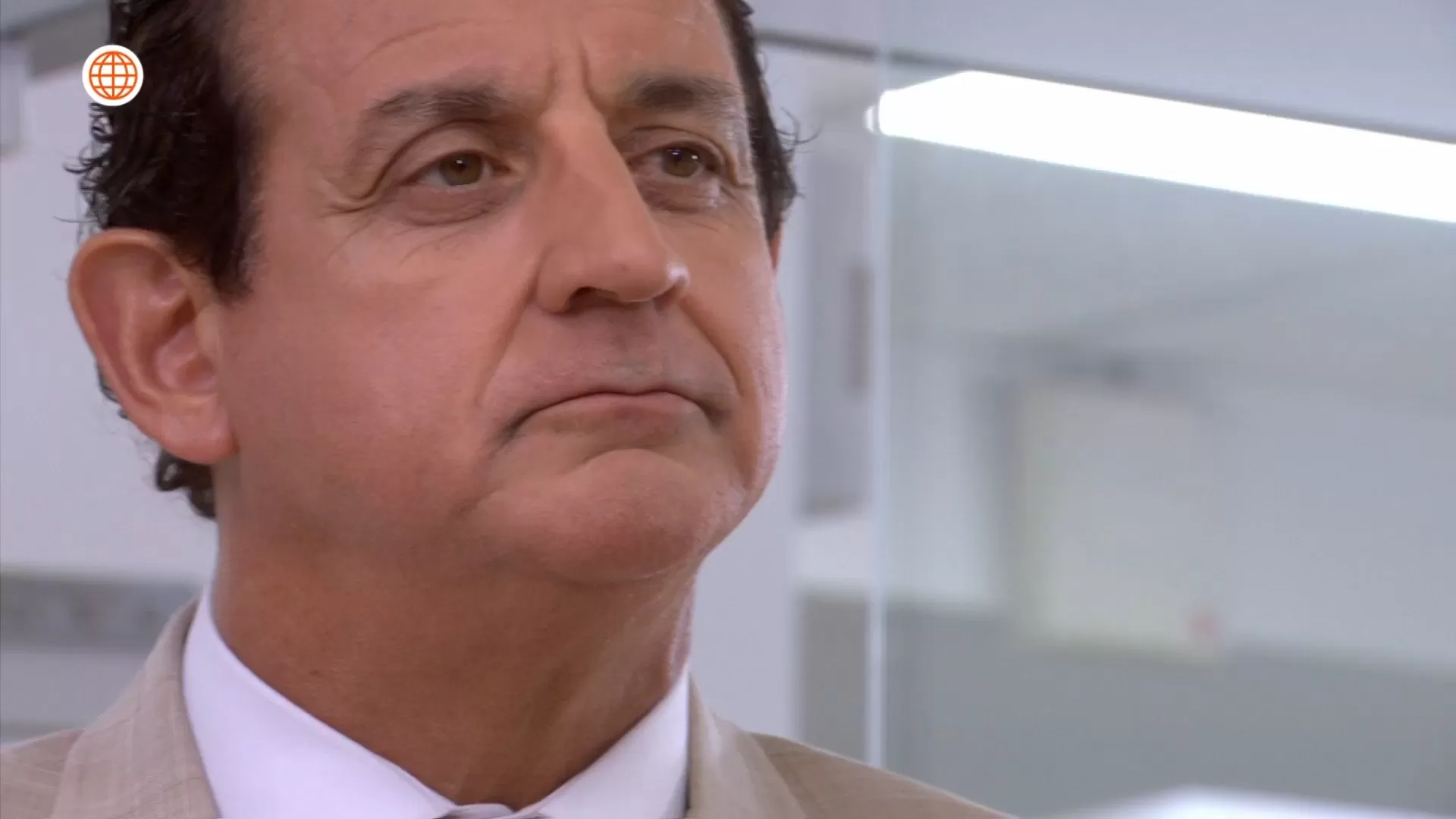 Miguel Ignacio 'cayó' ante los encantos de Juana en AFHS. Foto: América TV Miguel Ignacio 'cayó' ante los encantos de Juana en AFHS. Foto: América TV