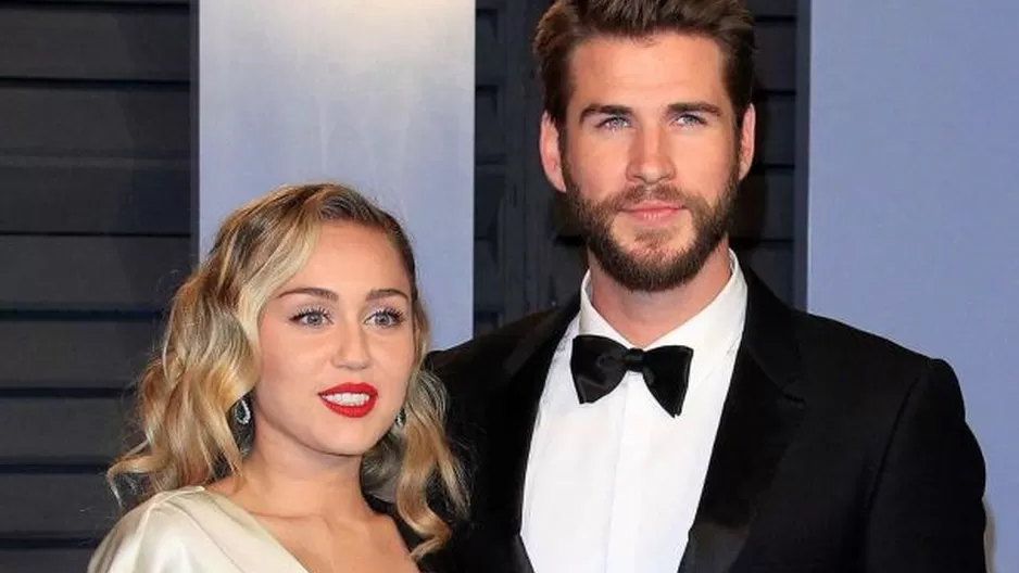 Miley Cyrus y Liam Hemsworth en su primera aparición como esposos. Foto: EFE