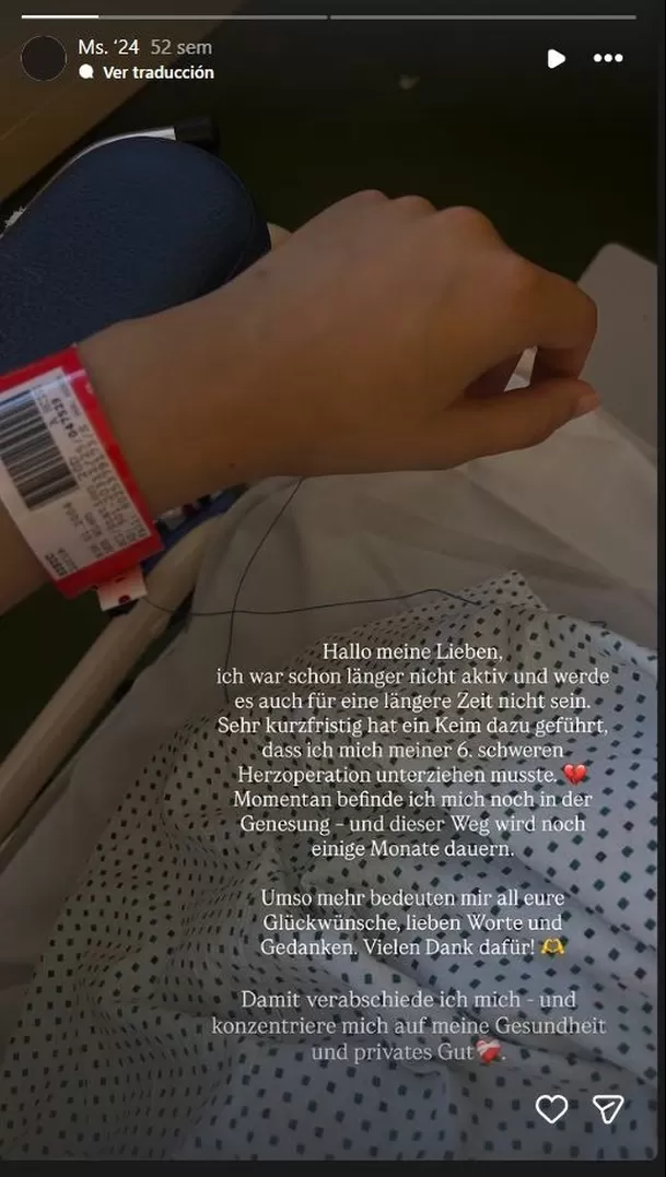 Traducción: "Hola, mis amores:  Llevo un tiempo inactiva y tampoco lo estaré durante un largo período. Con muy poco tiempo de aviso, una bacteria/germenes provocó que tuviera que someterme a mi sexta operación de corazón grave. 💔  En este momento todavía me encuentro en proceso de recuperación, y este camino llevará varios meses más.  Por eso significan aún más para mí todos vuestros buenos deseos, palabras cariñosas y pensamientos. ¡Muchas gracias por ello! . Foto: IG @luciasisic