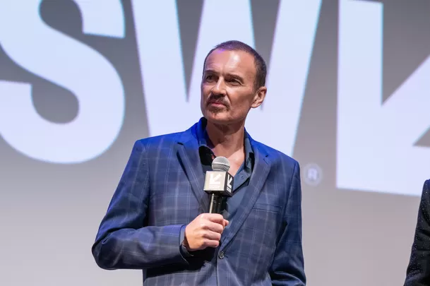 Murió el actor australiano Julian McMahon a los 56 años /AFP