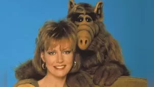 Anne Schedeen, actriz estadounidense que conquistó a millones de espectadores como Kate Tanner, la madre de familia en la emblemática serie ‘ALF’, falleció a los 77 años. 