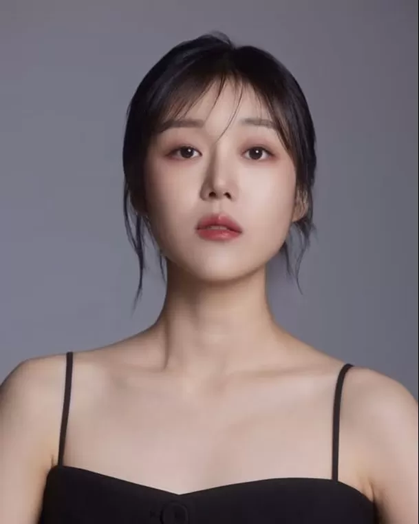 Kang Seo-Ha nació en 1994 y estudió en la Universidad Nacional de Artes de Corea. Foto: Facebook