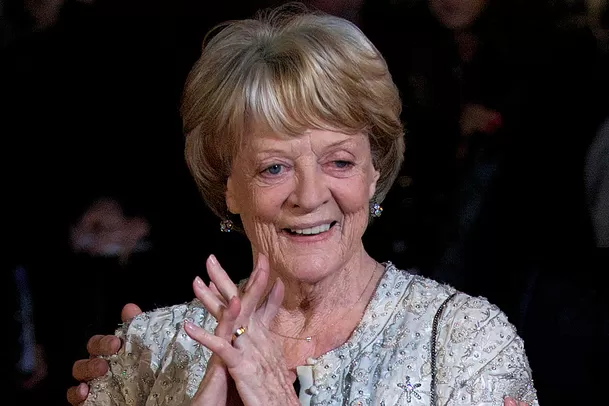 Los hijos de Maggie Smith anunciaron su muerte / AFP