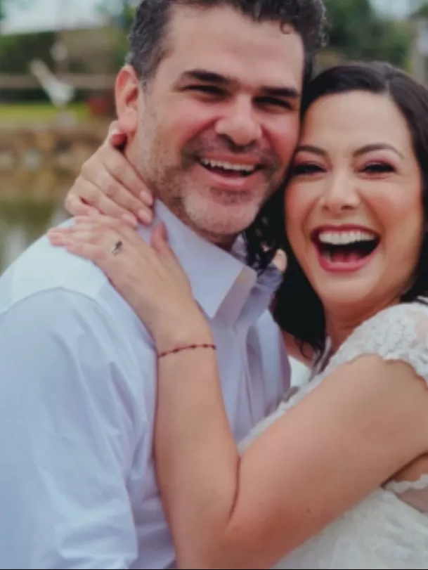 Chejo Coloma le dio detalle a Natalia Salas antes de llegar al altar. Foto: Instagram Chejo Coloma le dio detalle a Natalia Salas antes de llegar al altar. Foto: Instagram