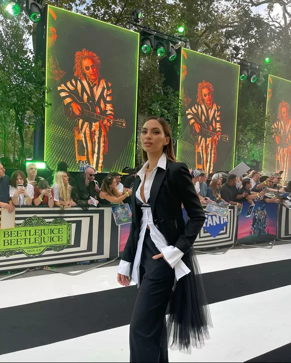 Natalie Vértiz en la premier de la película Beetlejuice 2 en Londres/Foto: Instagram