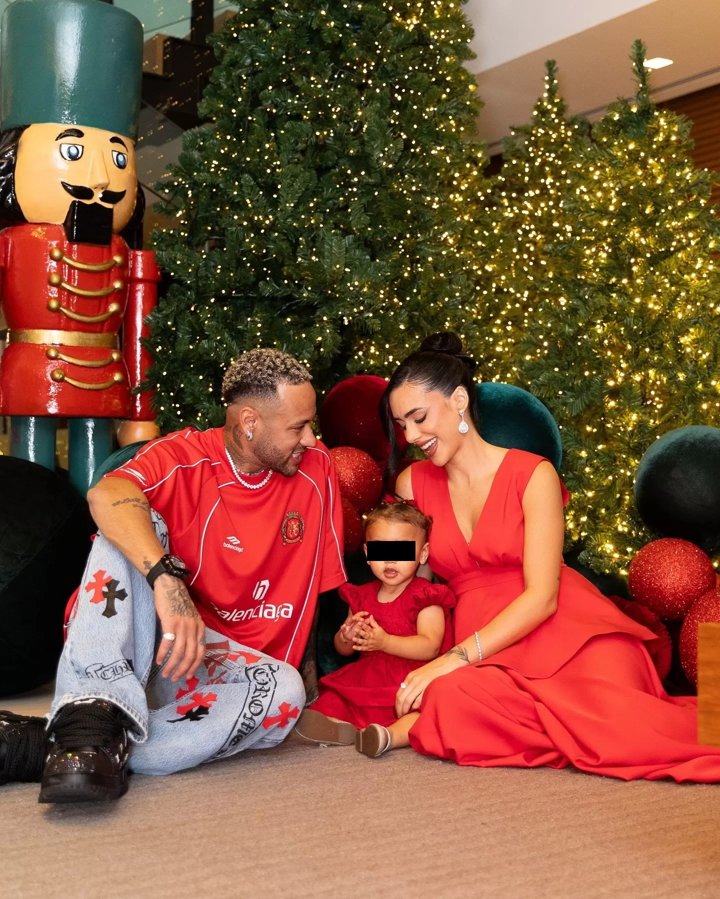 Neymar junto a su hija Mavie y su pareja Bruna Biancardi/Foto: Instagram Neymar junto a su hija Mavie y su pareja Bruna Biancardi/Foto: Instagram