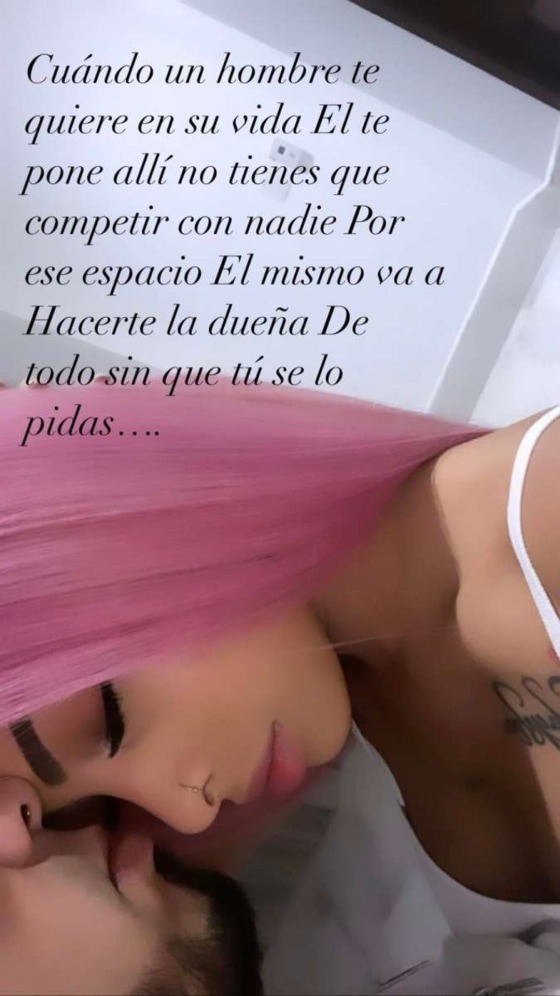 Novia de Anuel AA envía fuerte mensaje a Karol G: “Cuando un hombre te quiere, no compites con nadie”