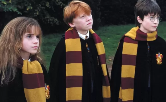 Hermione, Ron y Harry Potter en la primera película de la saga / Warner Bros