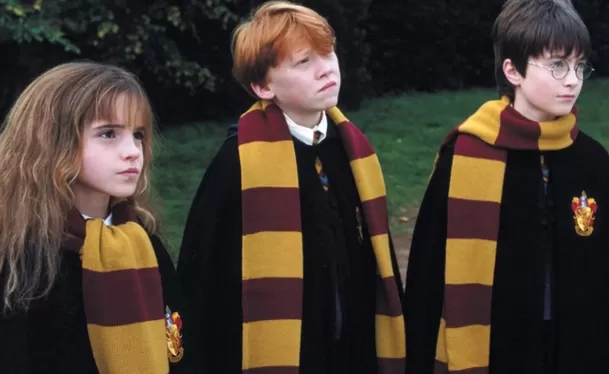 Hermione, Ron y Harry Potter en la primera película de la saga / Warner Bros