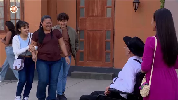 Aparecida despreció a don Gilberto tras sacarla de la cárcel / AméricaTV Aparecida despreció a don Gilberto tras sacarla de la cárcel / AméricaTV