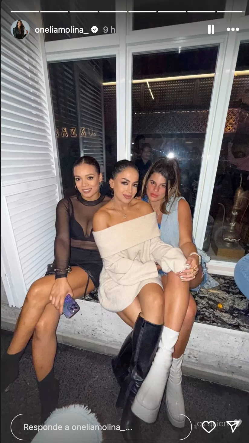 "Las quiero", escribió Onelia Molina en una historia de Instagram junto a Macarena Vélez. Foto: Instagram "Las quiero", escribió Onelia Molina en una historia de Instagram junto a Macarena Vélez. Foto: Instagram