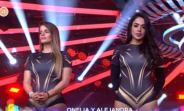Alejandra Baigorria y Onelia Molina fueron las últimas competidoras en ser asignadas a sus equipos. Foto: América TV Alejandra Baigorria y Onelia Molina fueron las últimas competidoras en ser asignadas a sus equipos. Foto: América TV