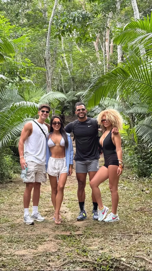 Kevin Díaz, Onelia Molina con Leandro Cabello y una amiga en Tarapoto / Instagram Kevin Díaz, Onelia Molina con Leandro Cabello y una amiga en Tarapoto / Instagram