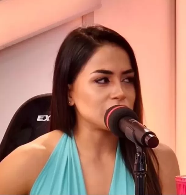 Onelia Molina reveló que su papá la llamó tras regreso de Vania Bludau a Esto es Guerra. Fuente: Doble Sentido