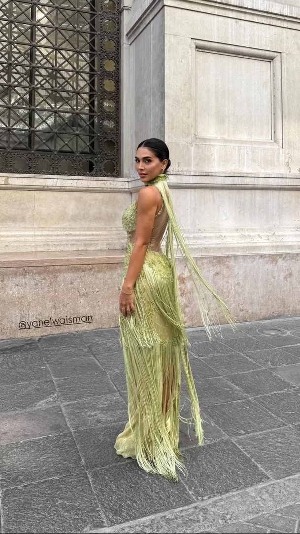 Vania Bludau lució impresionante diseño de Yahel Waisman. Foto: Instagram de Vania Bludau