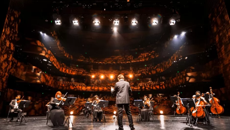 Actualmente la orquesta se encuentra bajo la batuta del maestro Fernando Valcárcel Pollard. Foto: Mincul