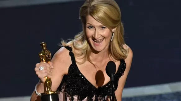 Oscar 2020: Laura Dern gana estatuilla a Mejor Actriz de reparto por &quot;Historia de un matrimonio&quot;. Foto: AFP