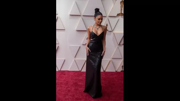 La actriz Vanessa Hudgens posa en la alfombra roja a su llegada a la entrega de los Premios Óscar hoy, en el Teatro Dolby de Los Ángeles, California (EE.UU.). EFE/ Javier Rojas