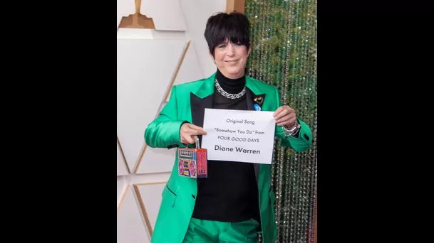  La actriz Diane Warren posa en la alfombra roja a su llegada a la entrega de los Premios Óscar hoy, en el Teatro Dolby de Los Ángeles, California (EE.UU.). EFE/ Javier Rojas