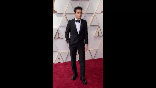 Rami Malek posa en la alfombra roja a su llegada a la entrega de los Premios Óscar hoy, en el Teatro Dolby de Los Ángeles, California (EE.UU.). EFE/ Javier Rojas