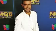 Pablo Montero dio apasionado beso a fan transexual 