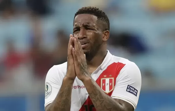 Jefferson Farfán aseguró que siempre le aclaró a Darinka Ramírez que tendrían una relación de padres / El Comercio Jefferson Farfán aseguró que siempre le aclaró a Darinka Ramírez que tendrían una relación de padres / El Comercio