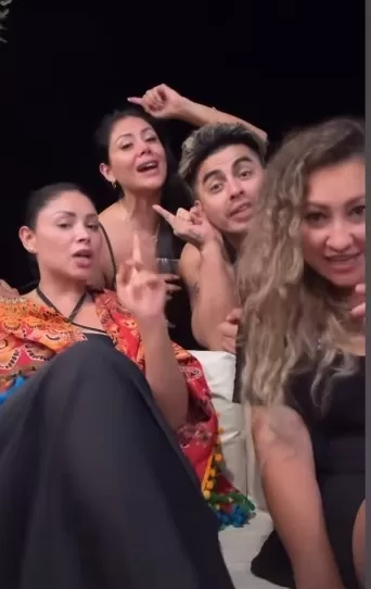 Pamela Franco y Vanessa Pumarica lanzaron indirecta a Dorita. Foto: Instagram