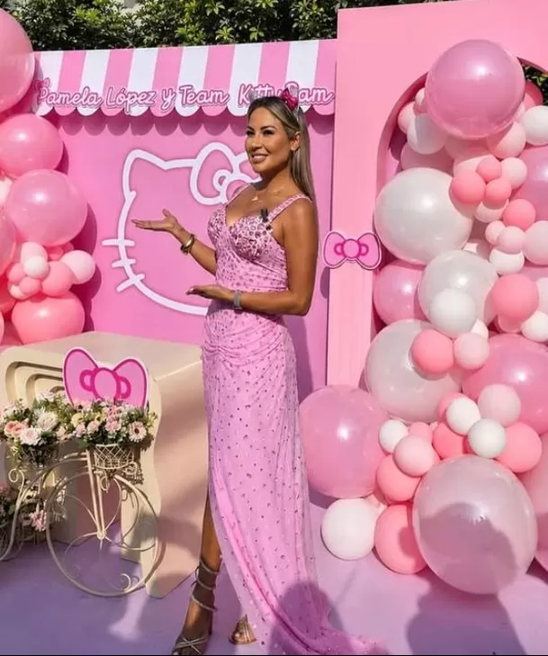 La aún esposa de Christian Cueva reunió a más de un centenar de seguidoras en su primer meet & greet, dejando en evidencia el respaldo de su club de fans y desmintiendo los rumores sobre una supuesta baja venta de entradas Video: Instagram @pamelalopezoficial