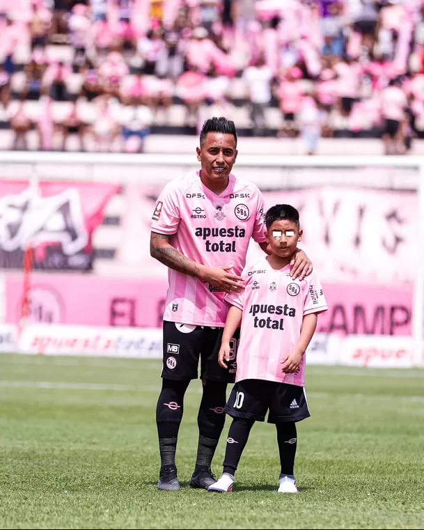 Christian Cueva junto a su hijo previo a partido del Sport Boys en el Callao / IG: Picón Sport Christian Cueva junto a su hijo previo a partido del Sport Boys en el Callao / IG: Picón Sport