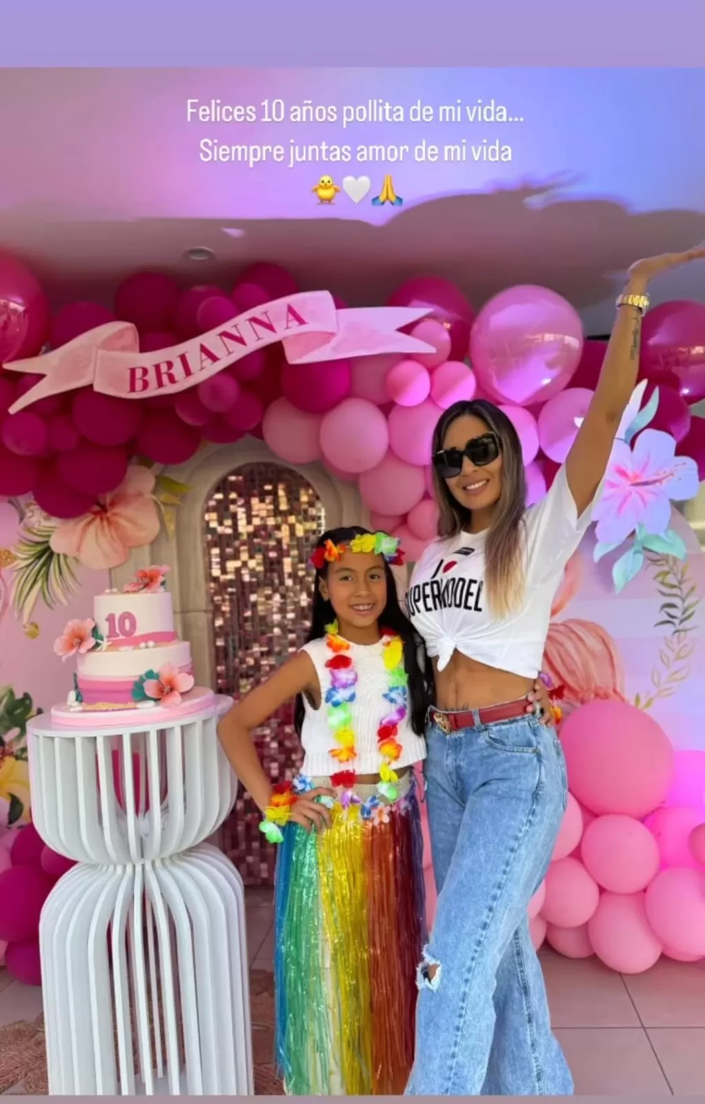 Pamela López celebrando los 10 años de su hija. Fuente: Instagram