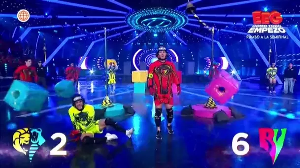 Pancho arrebató campana a Kevin con fuerte choque y lo mandó al suelo / AméricaTV