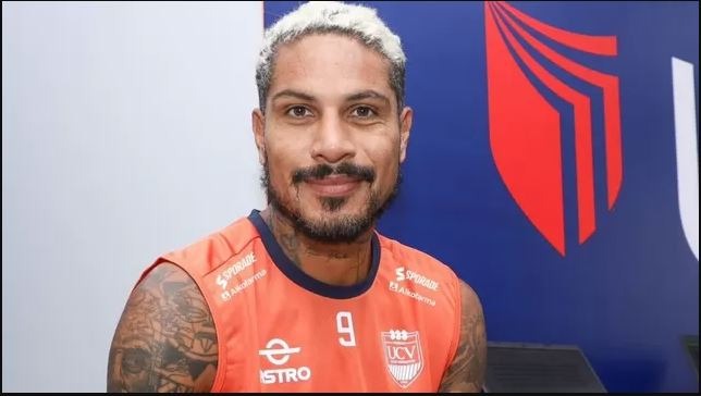 Paolo Guerrero se mudó a la casa que habitará en Trujillo por un año/Foto: UCV