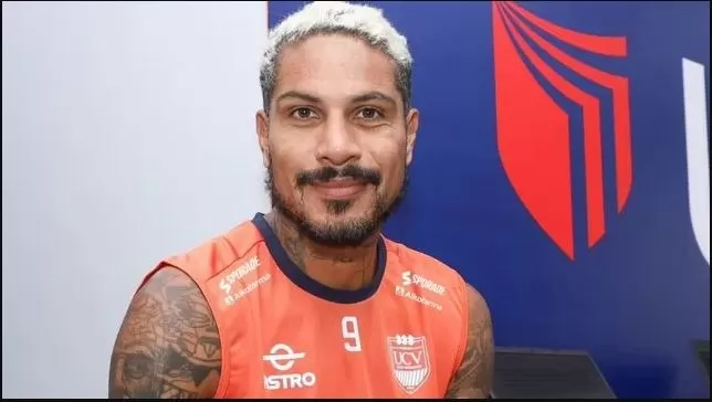 Paolo Guerrero se mudó a la casa que habitará en Trujillo por un año/Foto: UCV