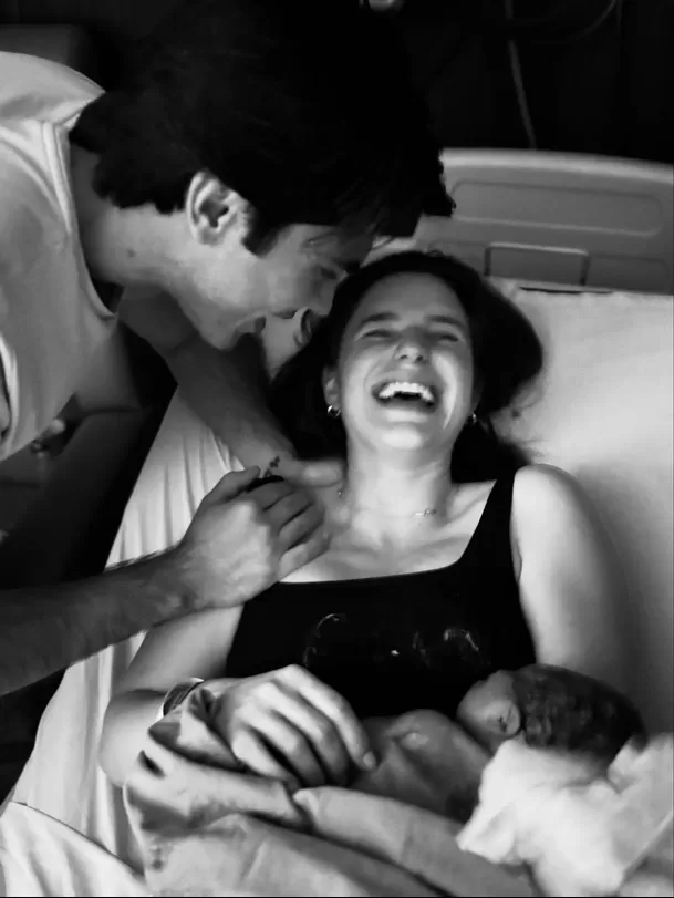 El nacimiento de la pequeña Elisa, hija de Thaísa Leal y Gabriel Ferreira / Instagram