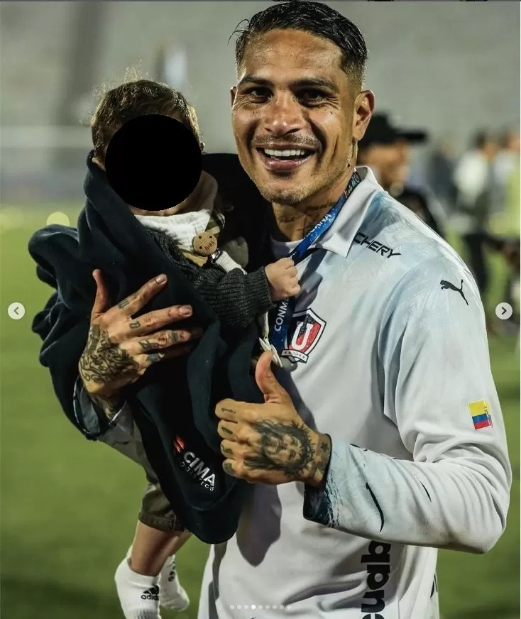 Tras un fructífero año futbolístico con copa en mano, Paolo Guerrero recibió el mejor regalo adelantado de Navidad por parte del pequeño Paolo André/Foto: Instagram