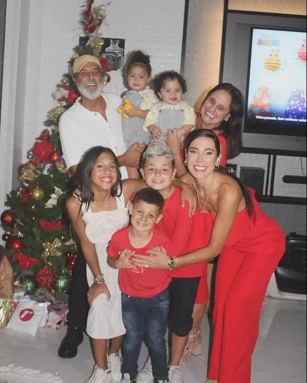 Ana Paula Consorte con su familia en Brasil por Navidad / Instagram