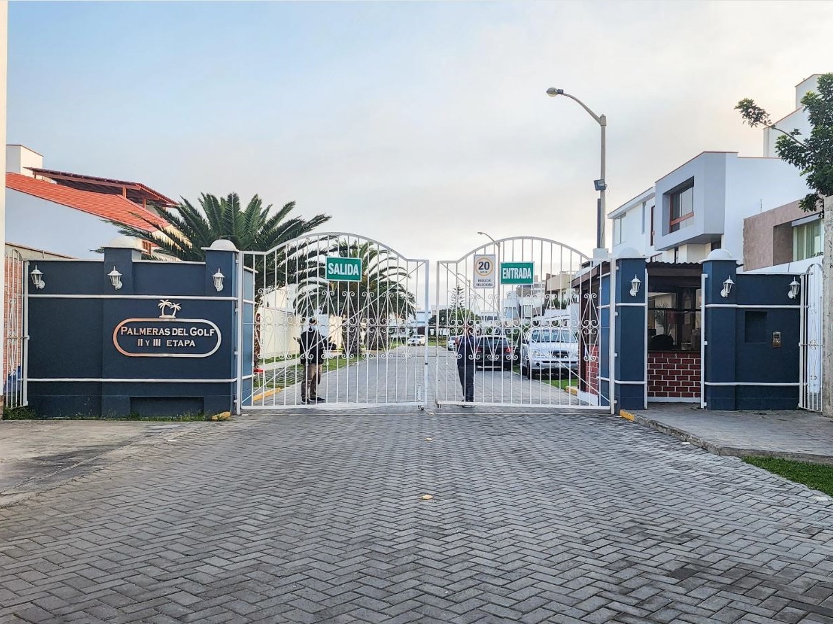 Ingreso del exclusivo condominio donde ahora vive Paolo Guerrero junto a su familia en Trujillo/Foto: Instagram