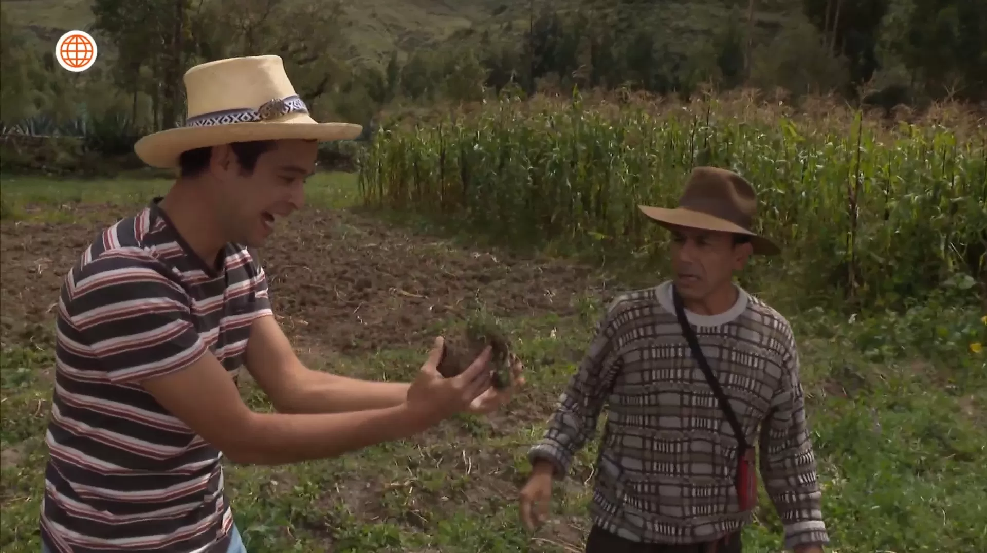 Cristóbal creyó que cosechó papa y era una piedra | Al Fondo Hay Sitio