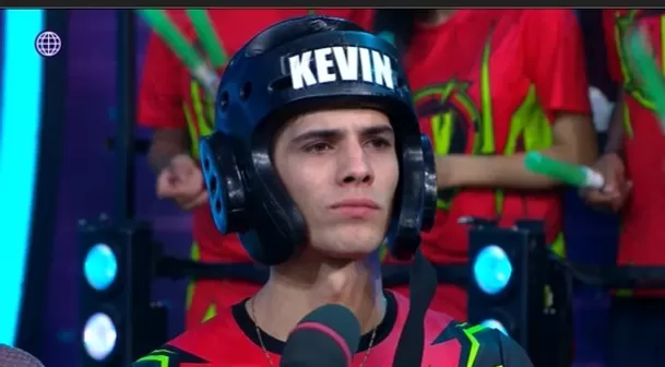 El capitán de los Guerreros perdió la paciencia luego de que Kevin insistiera con sus reclamos durante la competencia/ América TV El capitán de los Guerreros perdió la paciencia luego de que Kevin insistiera con sus reclamos durante la competencia/ América TV