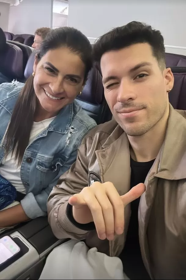 Patricio Parodi rumbo a Vietnam acompañado de su mamá. Foto: Instagram 