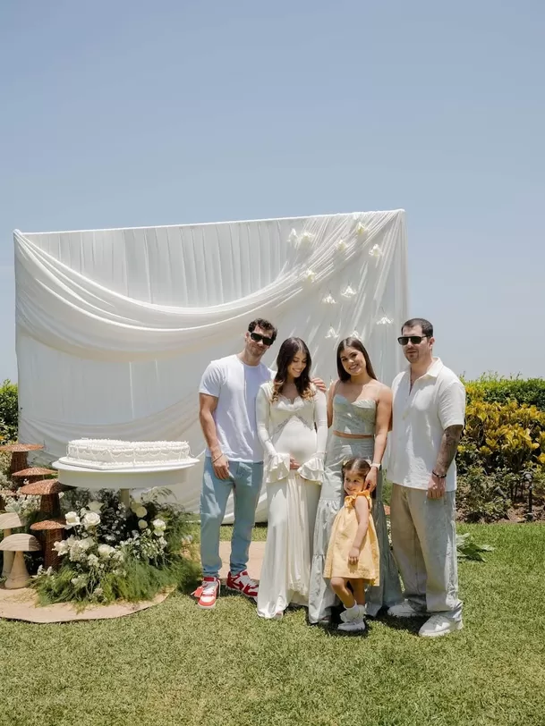Patricio Parodi y sus hermanos en el 'Gender reveal' de Mafer / Instagram