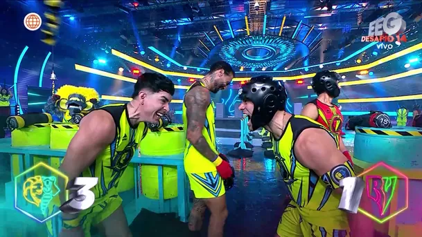 Patricio Parodi y su eufórica celebración junto a Piero Arenas / AméricaTV