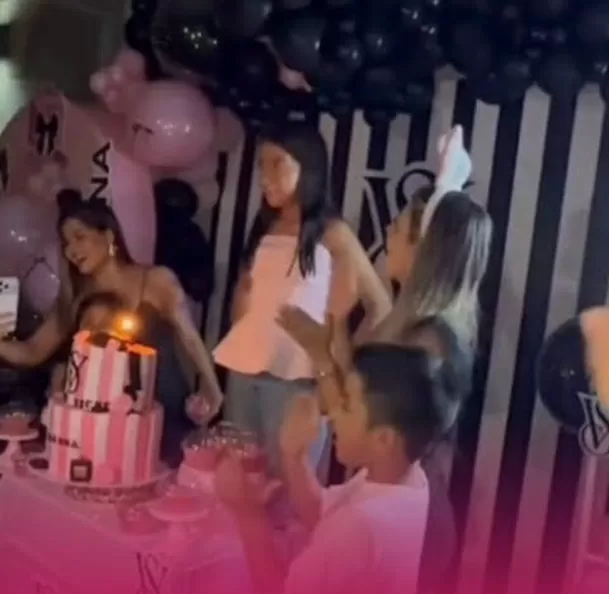 Paul Michael sorprende con tremendo detalle a hija de Pamela López en su cumpleaños / IG: pamelalopezoficial Paul Michael sorprende con tremendo detalle a hija de Pamela López en su cumpleaños / IG: pamelalopezoficial