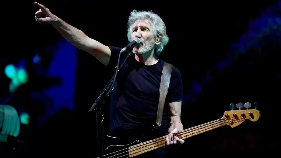 Policía alemana investiga a Roger Waters por usar atuendo de estilo nazi durante concierto. Fuente: AFP