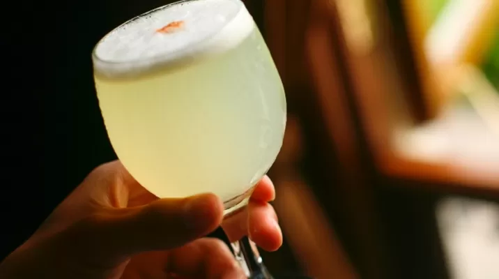 El pisco sour es la bebida de bandera del Perú. Foto: El Comercio El pisco sour es la bebida de bandera del Perú. Foto: El Comercio