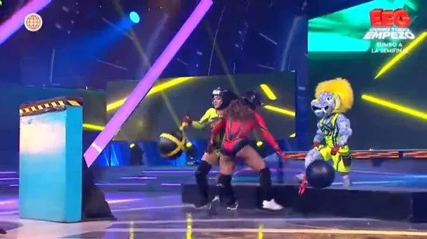 Karen Dejo y Onelia Molina tuvieron más de un choque durante la competencia. Foto: América TV Karen Dejo y Onelia Molina tuvieron más de un choque durante la competencia. Foto: América TV