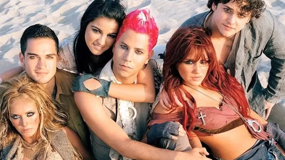 Finalmente, los fans de RBD pueden disfrutar de los éxitos de la banda mexicana