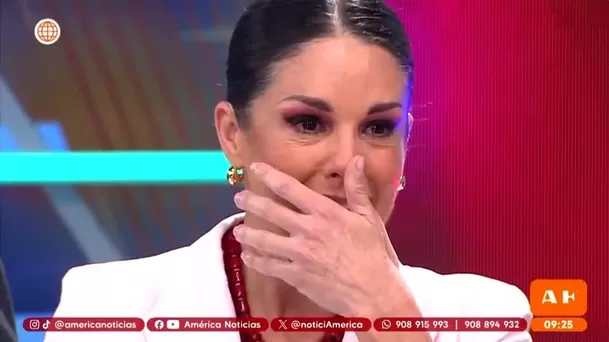 Rebeca Escribens se emociona hasta las lágrimas por sorpresa de Eva Ayllón / Captura