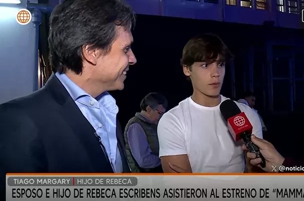 Carlos Margaray y Thiago, esposo e hijo de Rebeca Escribens, felices y orgullosos de la conductora por estreno de 'Mamma Mía' / América Espectáculos Carlos Margaray y Thiago, esposo e hijo de Rebeca Escribens, felices y orgullosos de la conductora por estreno de 'Mamma Mía' / América Espectáculos
